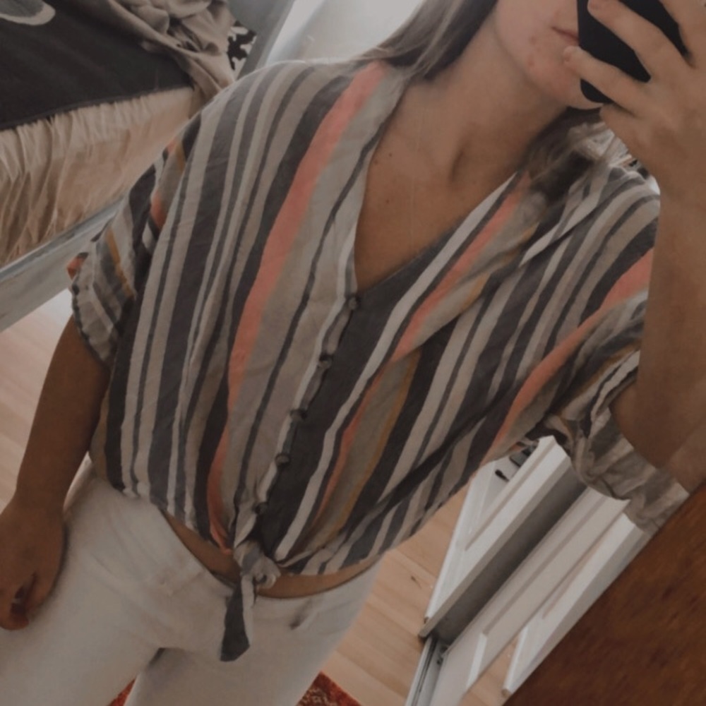 Short sleeve shirt